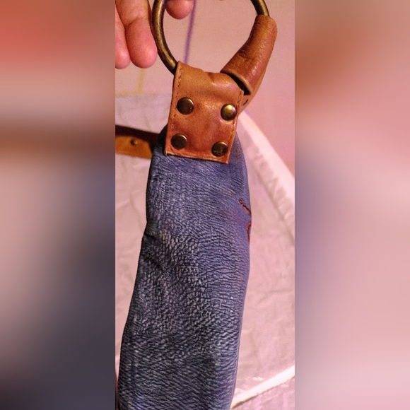 Anushka Purse - Picture 5 of 5